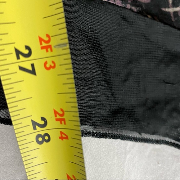 Snakeskin Print Abstract Long Sleeve Tunic Blouse Sharkbite Hem L Ruffle V Neck - Picture 8 of 8